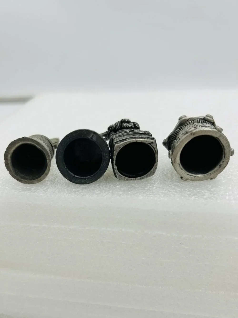 N/A vintage thimbles